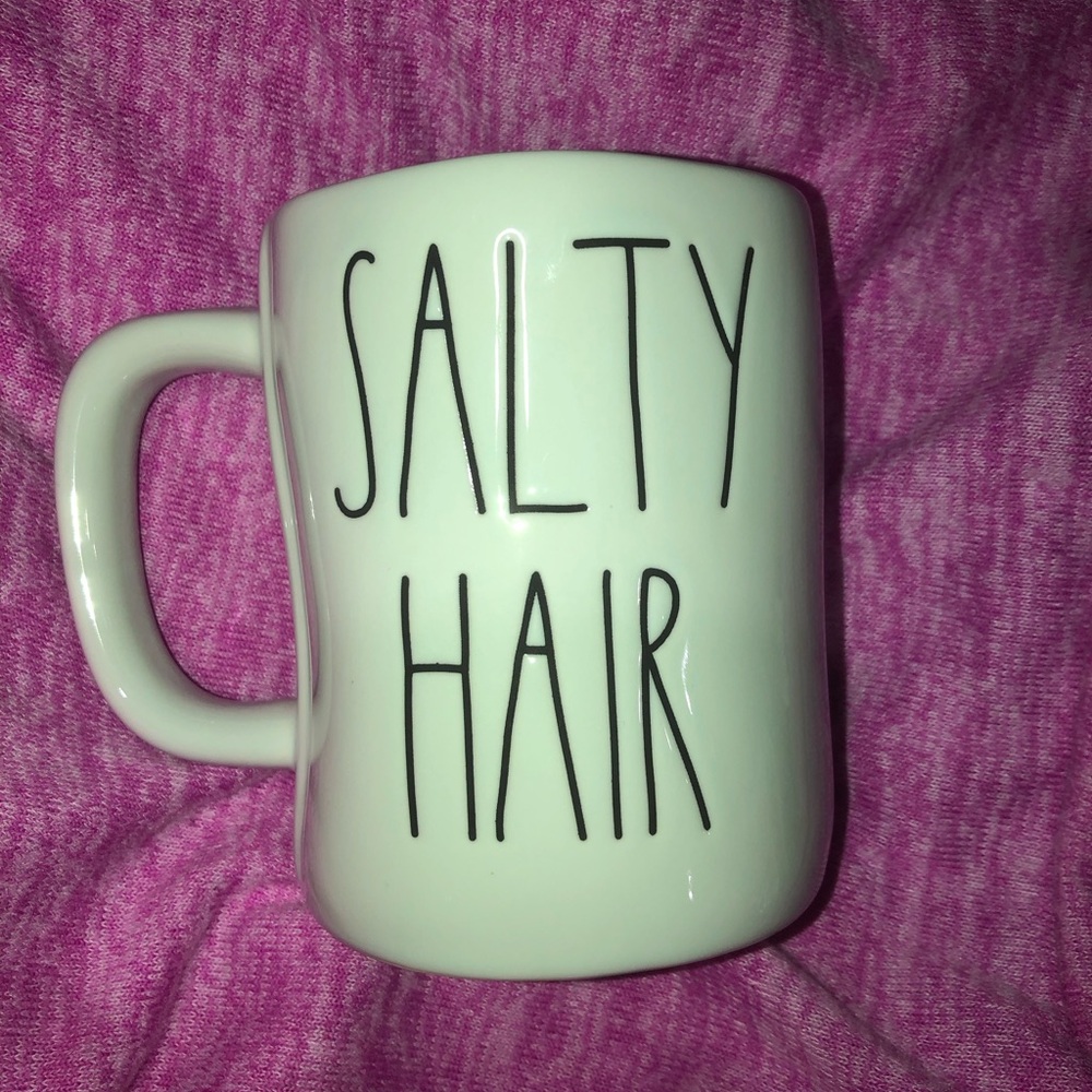 💚 Rae Dunn Ceramic Mug with "SANDY TOES / SALTY HAIR"